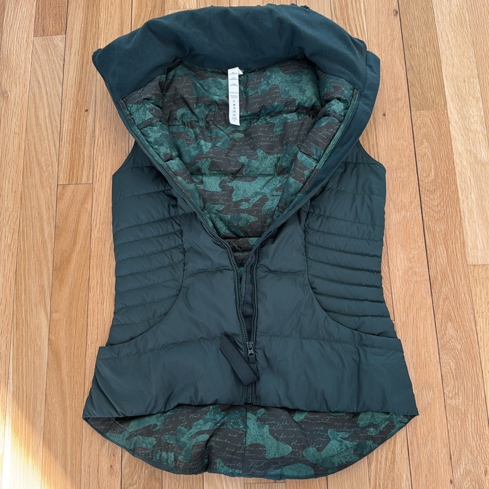 Lululemon forest green light weight polyester filled vest size 6 - Picture 9 of 12
